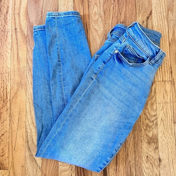 DL1961 High Rise Jeans - The Farrow Crop High-Rise Instasculpt Skinny Jeans - Picture 3 of 8